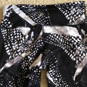 size 4 lulu lemon full length leggings